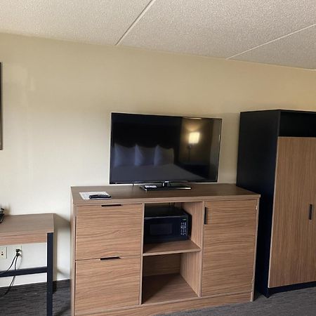 Americinn By Wyndham Greenville Екстериор снимка