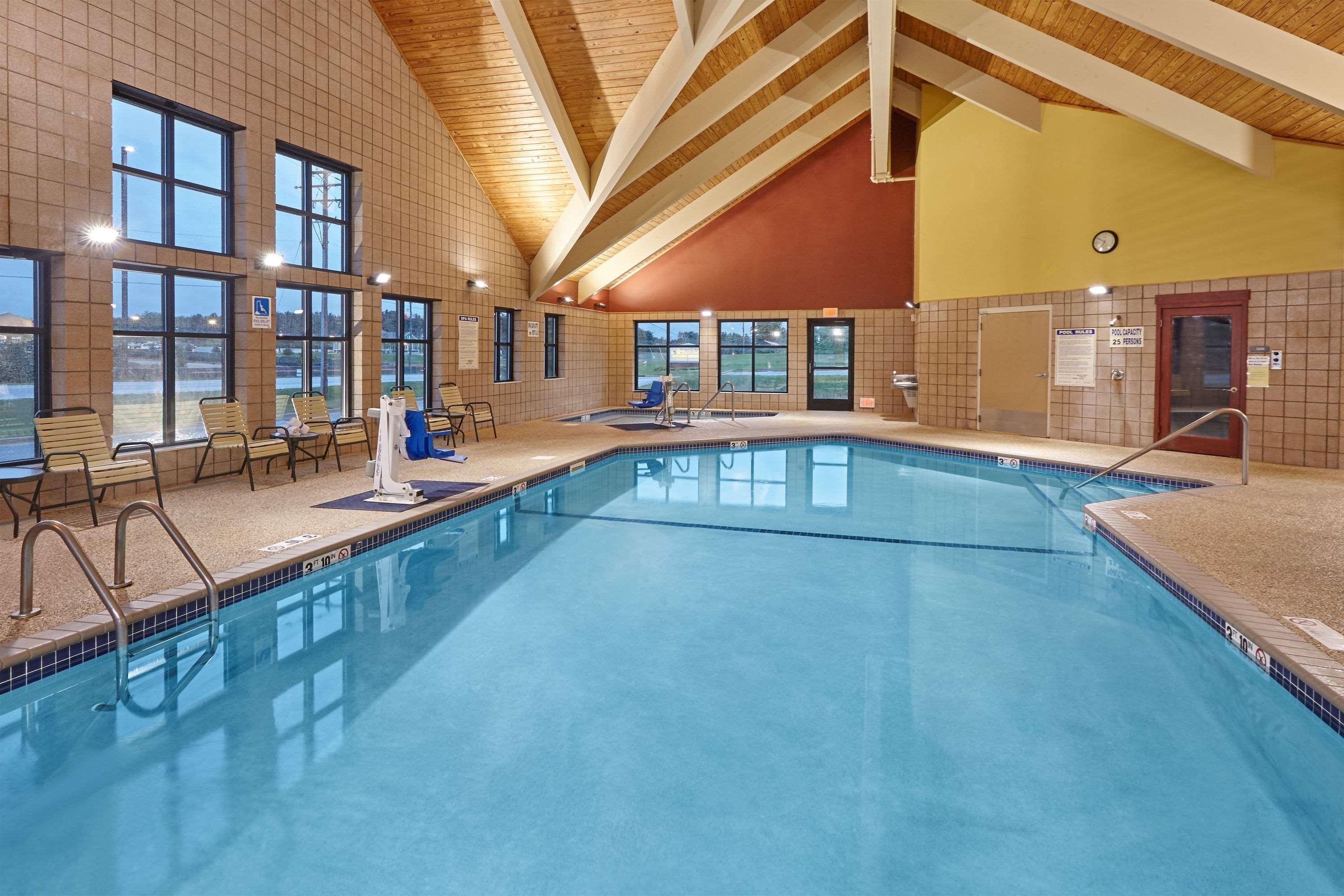 Americinn By Wyndham Greenville Екстериор снимка
