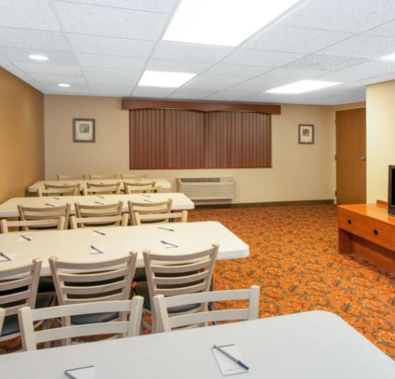 Americinn By Wyndham Greenville Екстериор снимка